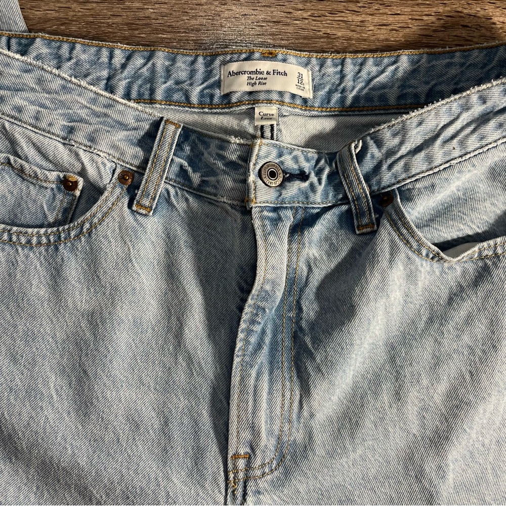 Abercrombie & Fitch The Loose High-Rise Women's Jeans - Picture 6 of 6